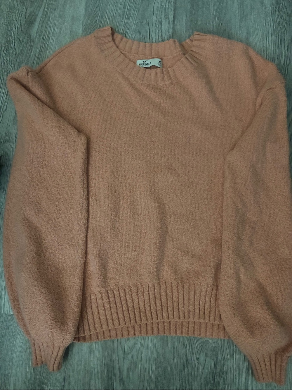 Hollister Peach-Orange Crewneck Sweater